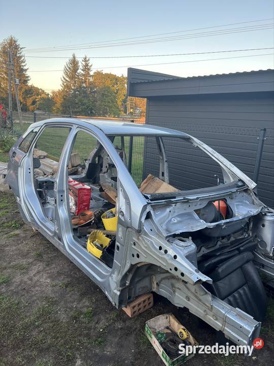 Ćwiartka Mercedes B klasa w245