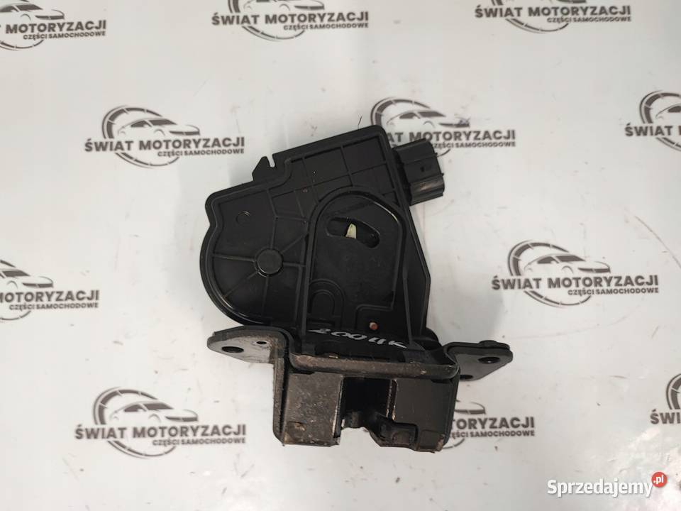 TOYOTA AVENSIS T27 III 10r zamek klapy tył Kielce