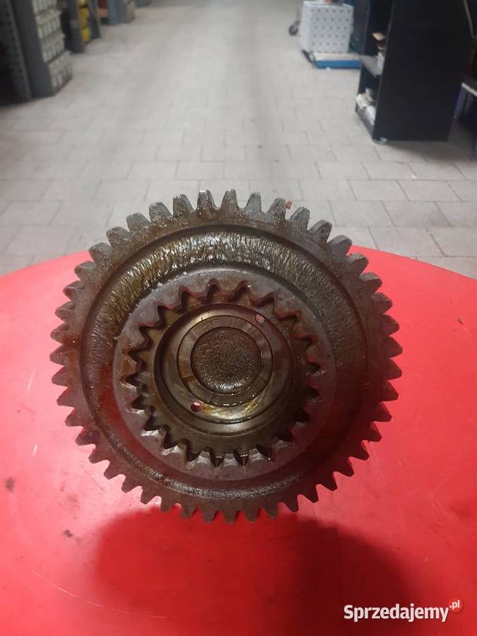 701701252 Wał z kołem zębatym MTZ
