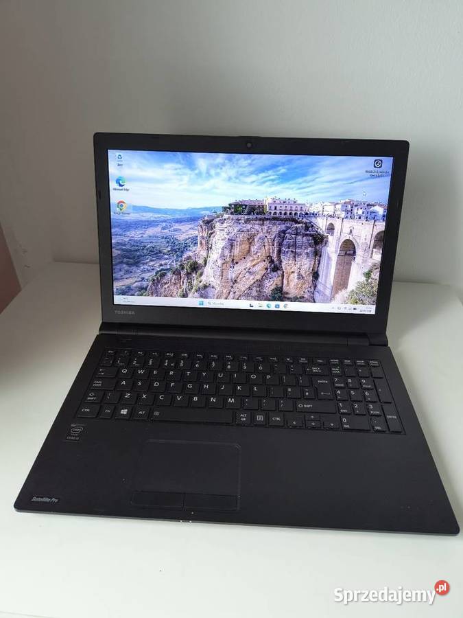 Laptop TOSHIBA Satellite Pro R50B i34th 128gb Granowo