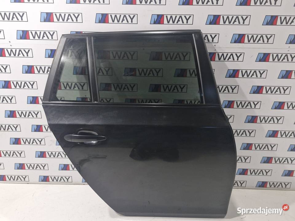 BMW E61 DRZWI TYŁ TYLNIE PRAWE 475 BLACK sprzedam