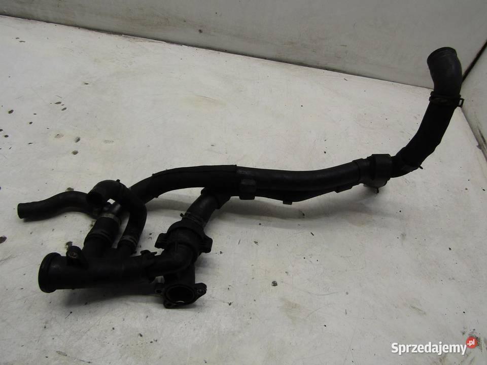KRÓCIEC WODY OBUDOWA TERMOSTATU 14 TDI FABIA III