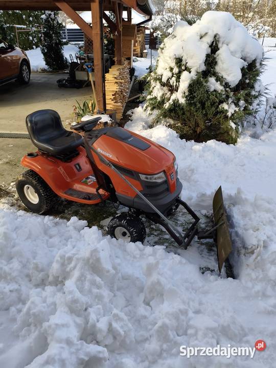 Traktorek Husqvarna YTH2348 Strzyżów