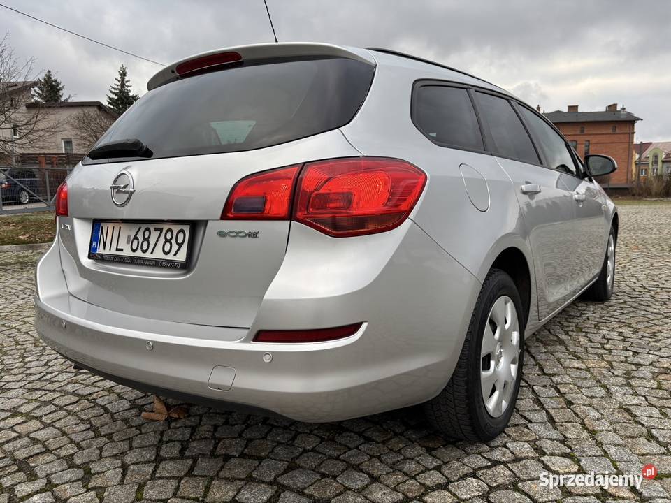 Opel Astra J 14 14 benz 101 Stan Idalny Klima Astra Iława