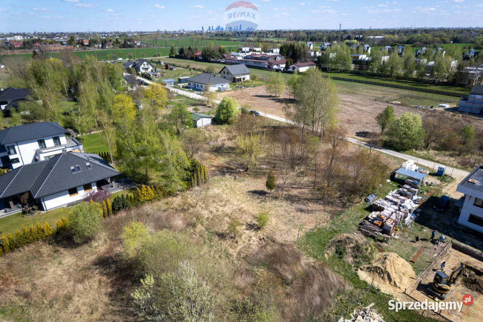 DZIAŁKA W REGUŁACH 1268 M2 W PIĘKNEJ OKOLICY 30m
