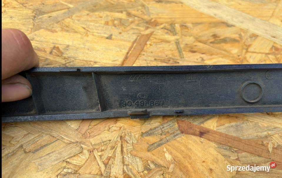LISTWA POD LAMPAMI OPEL OMEGA B 94 90460437 LEWA wielkopolskie Międzychód sprzedam