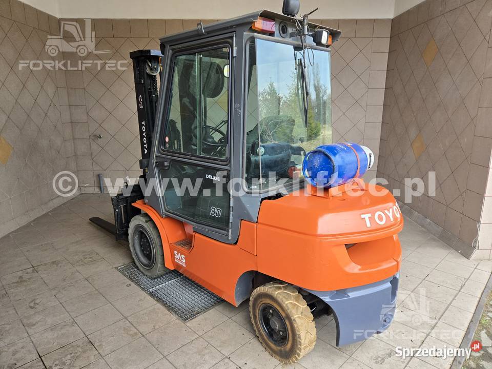 Wózek widłowy TOYOTA 7FGF30 Triplex Kabina śląskie Lędziny sprzedam