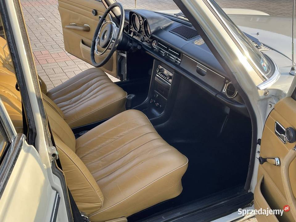 Mercedes W115 220D 4/5 Mniów sprzedam