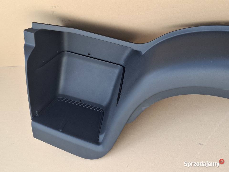 IVECO EUROCARGO STOPNICA LEWA STOPIEŃ LEWY Części samochodowe sprzedam