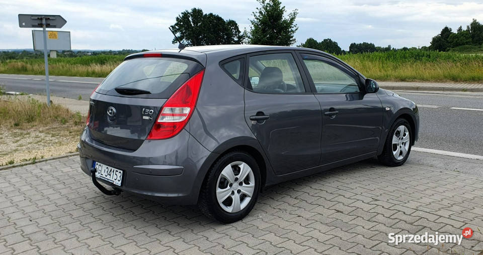 Hyundai i30 Niski przebieg zadbane autoSprawna Przyszowice sprzedam