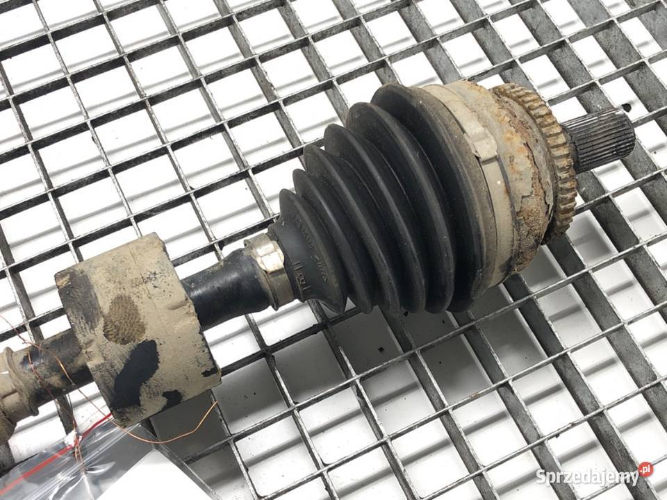 PÓŁOŚ LEWY PRZÓD VOLVO V70 II 24 200 9908 osobowe