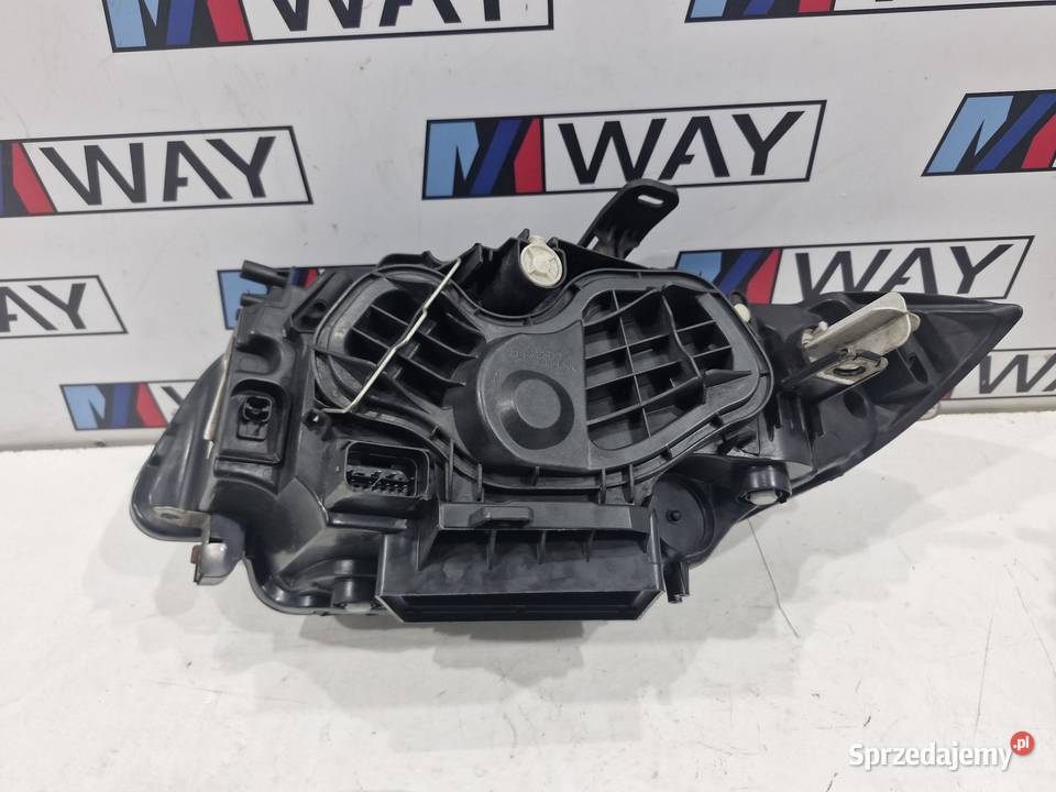 BMW E81 E87 LCI LAMPY PRAWA LEWA KOMPLET H7 TYC sprzedam