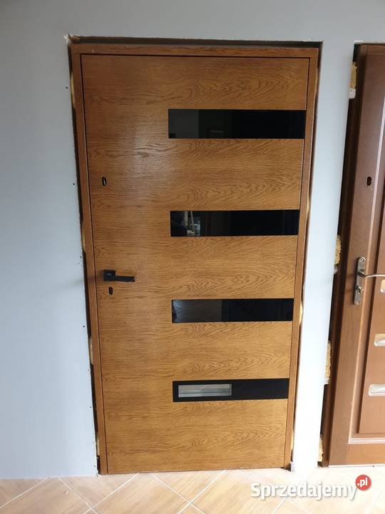 Drzwi zewnętrzne drewniane Drzwi zewnętrzne Lublin
