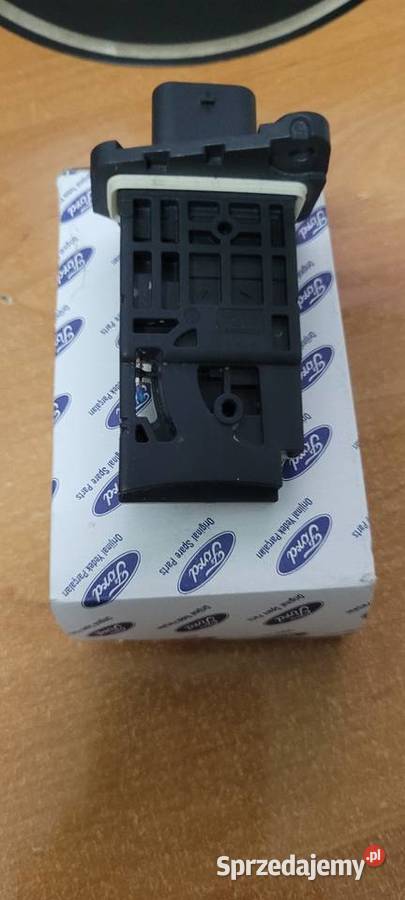 PRZEPŁYWOMIERZ FORD 15 20 TDCI CA6112B579AA Radom