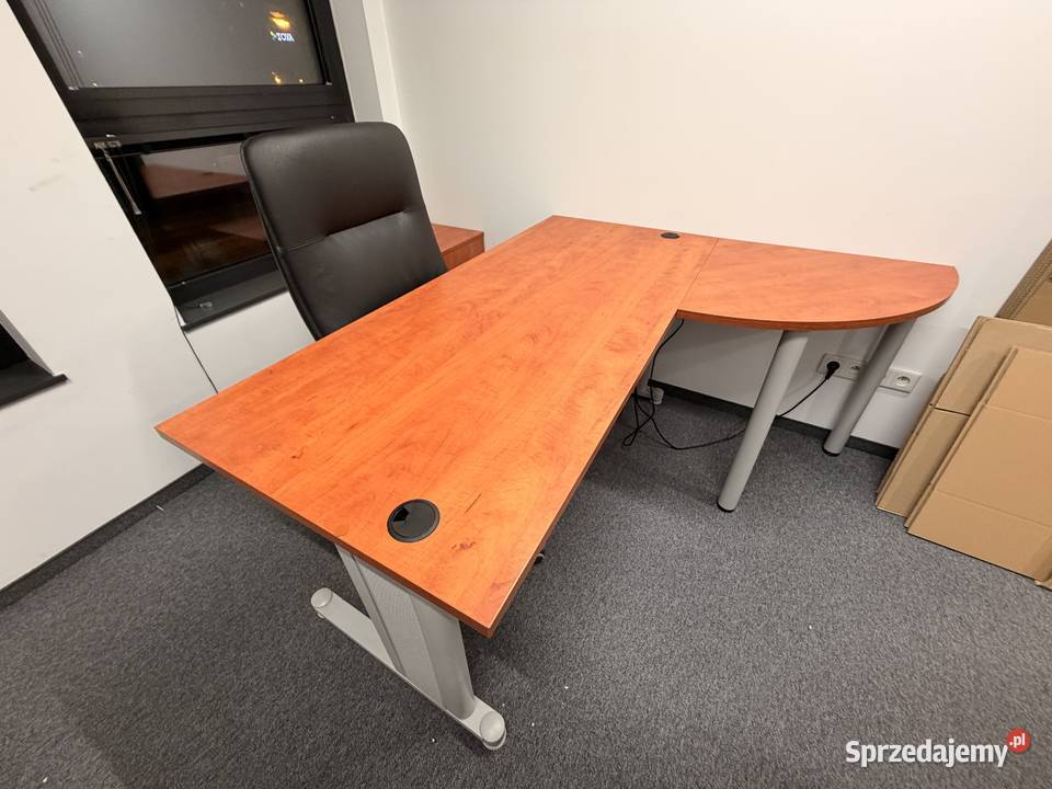 Zestaw mebli biurowych ABM biurka regał szafa małopolskie Kraków sprzedam