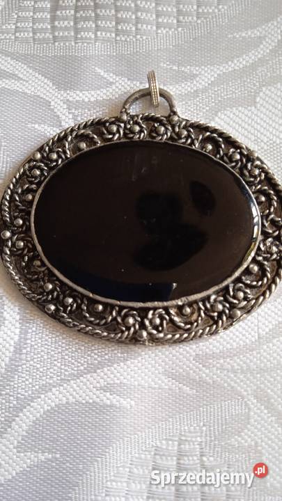 OKAZAŁY MEDALION SREBRZONY OKSYDOWANY Z CZARNEGO Piła