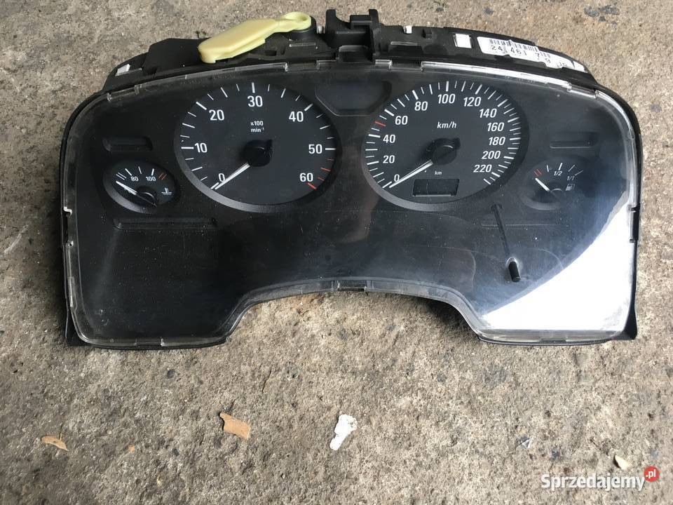 Licznik Zafira A 20DTI 24461749JB osobowe Motoryzacja Chojnice