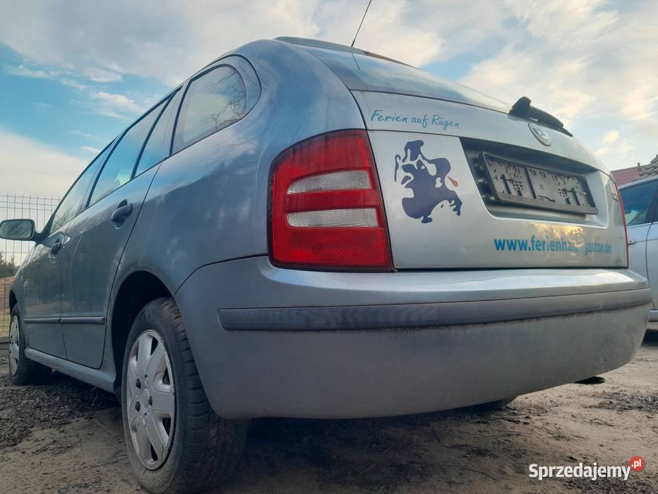 Skoda Fabia 14 benzyna 90 2002r Kombi z de klima Wronki