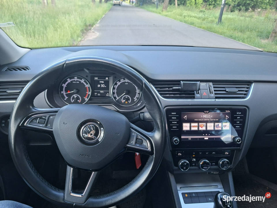 koda Octavia salon polska 14 150 III 2013 Łódź