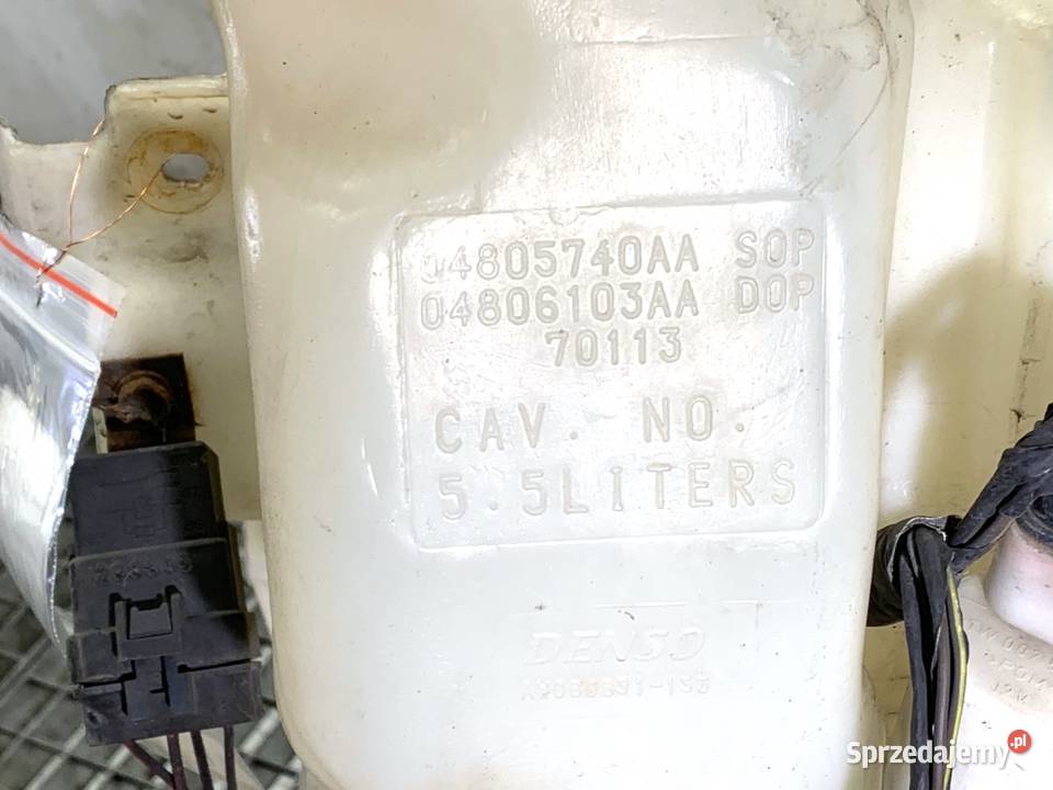 ZBIORNIK SPRYSKIWACZY CHRYSLER 300C