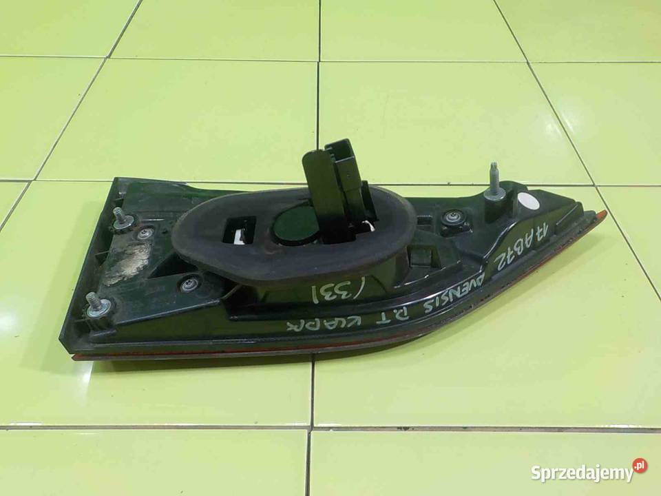 TOYOTA AVENSIS T27 T29 III LIFT II 17r KOMBI 5D Suków