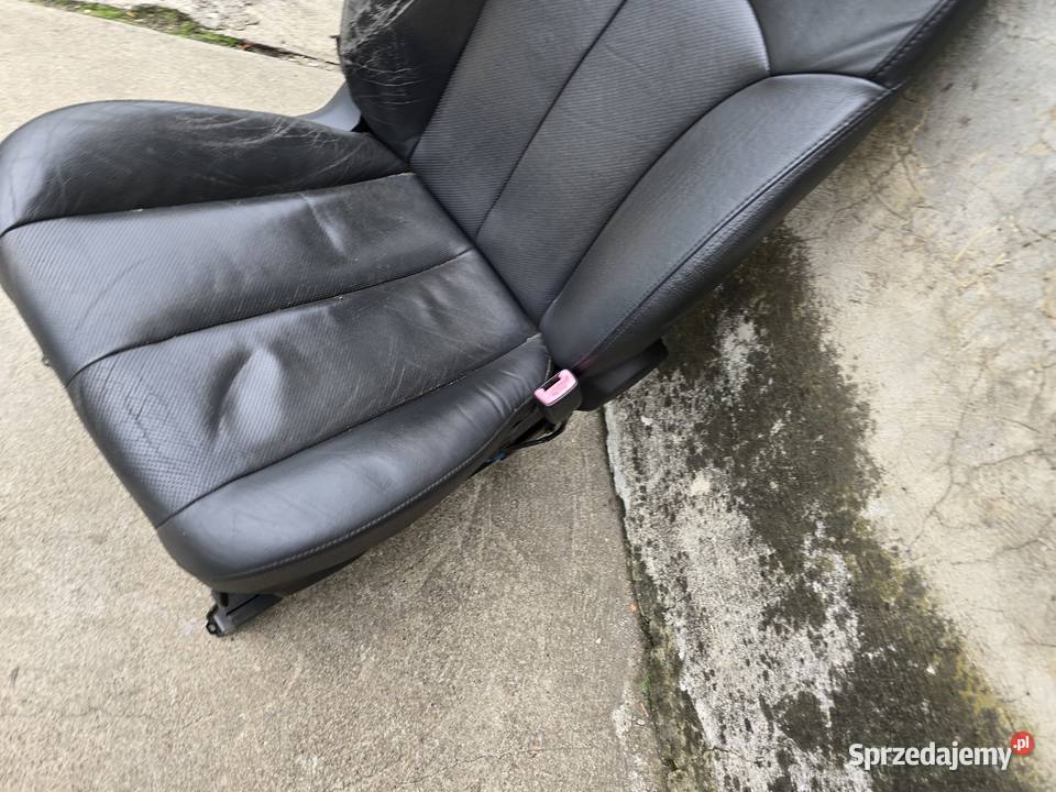 Subaru Outback IV BR fotel prawy przód kierowcy