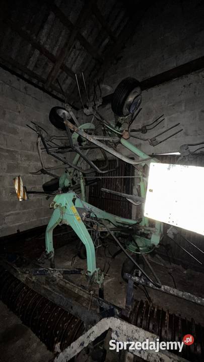 Przetrząsacz deutz fahr uszkodzony