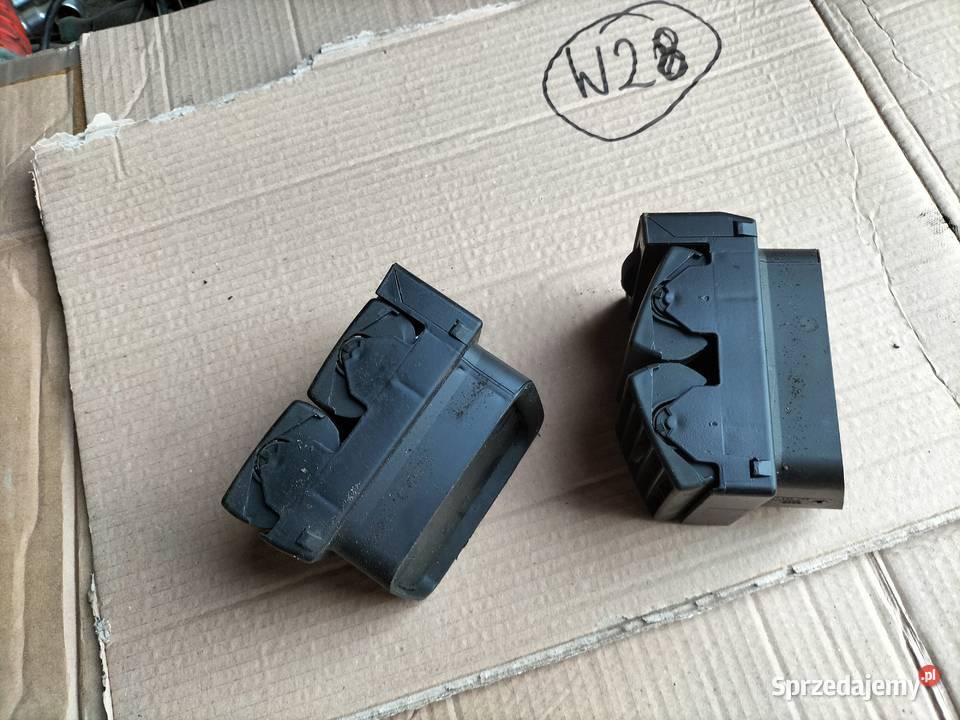 AUDI 80 B4 80B4 KRATKA NAWIEWU PRAWA LEWA Kratki nawiewu