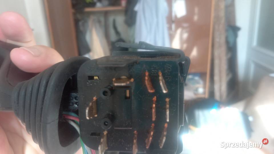 Przełacznik kierunkowskazów Opel Zafira 90560990 dolnośląskie Wrocław