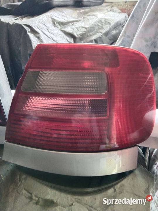 Tylne lampy Audi S4 b5 Uniwersalne lubelskie Biała Podlaska