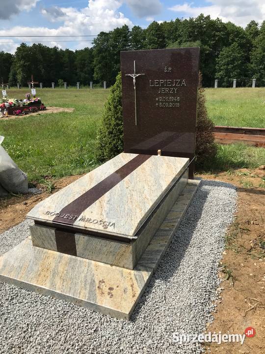 NAGROBEK POMNIK KASHMIR GOLD POJEDYŃCZY Z Konary