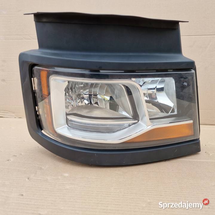 SCANIA R S REFLEKTOR H7 PRAWY LAMPA RAMKA UCHWYT ciężarowe Bieleń