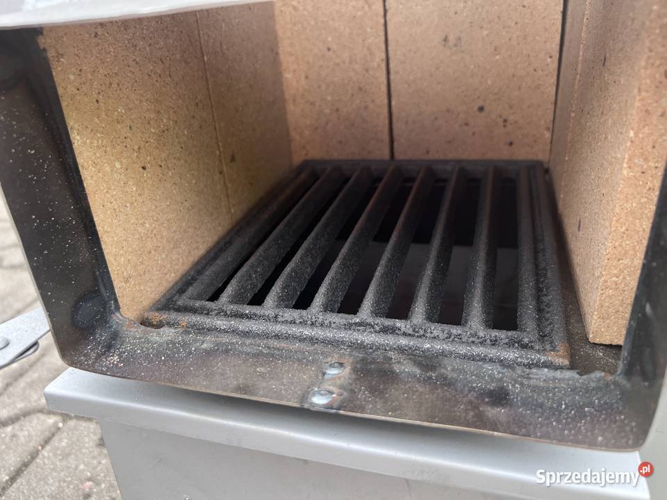 Piec koza ogrzewacz pomieszczeń cegły szamot kw Kutno