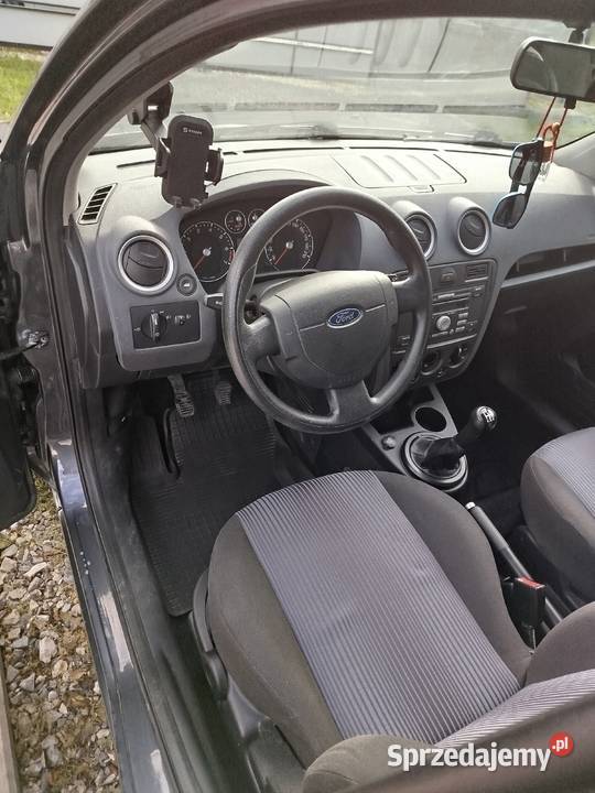 Ford Fusion 14b 2007 Jasień