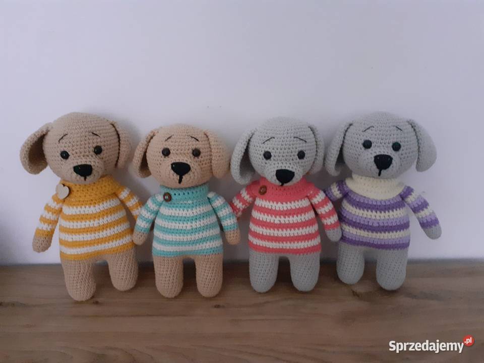 Piesek zrobiony z włóczki na szydełku Kraków