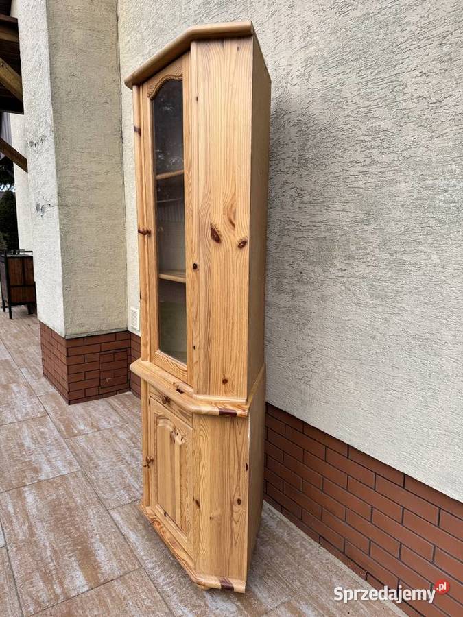 Witryna narożna drewniana sosnowa rogówka regał Sulbiny