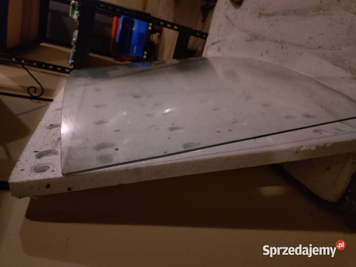 Tatra 148 Szyba czołowa lewa