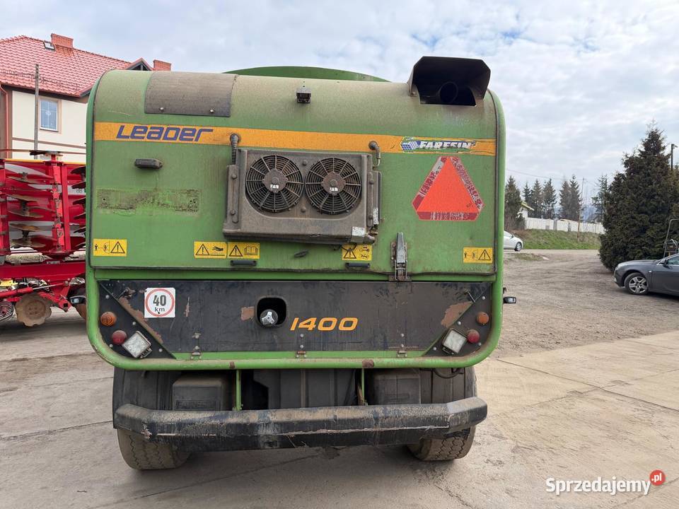 Paszowóz samojezdny Faresin Leader Compact 1400 Nowa Ruda