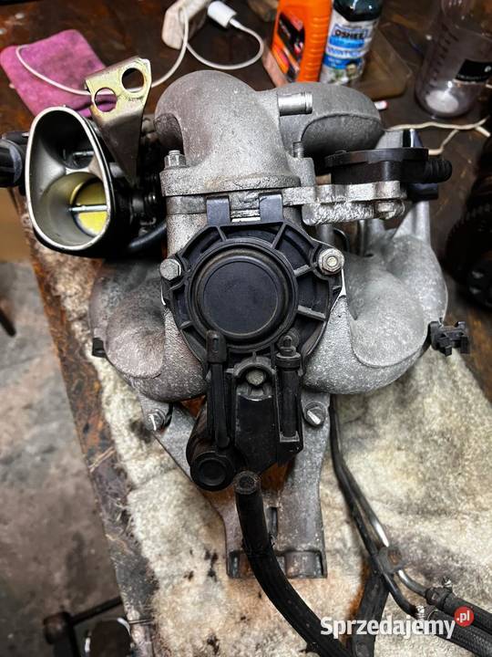 Kolektor ssący dolotowy kompletny BMW M44B19 Piasek