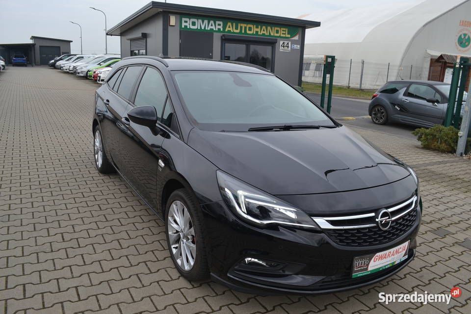 Opel Astra Sports Tourer (4)