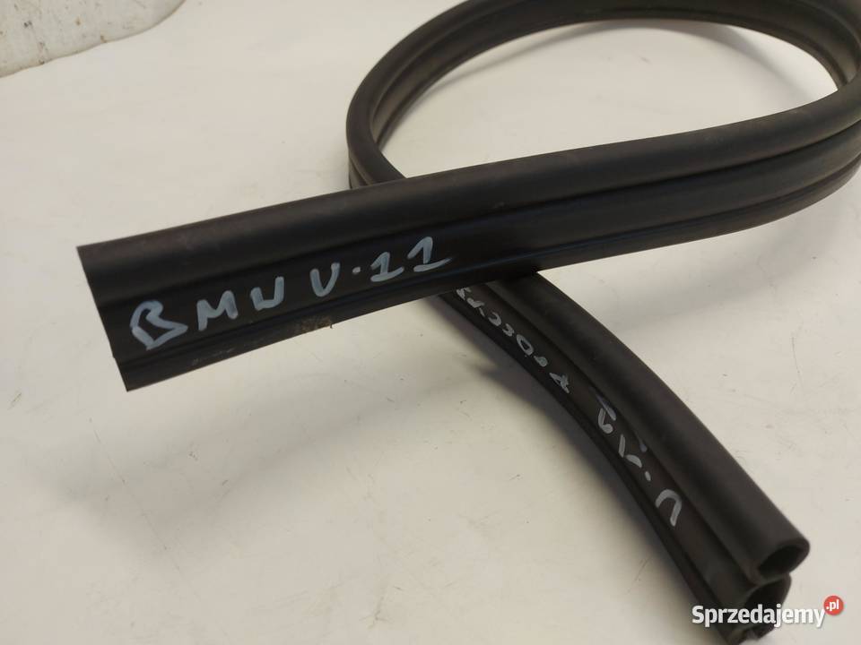 BMW iX1 X1 U11 Uszczelka podszybia 9883425