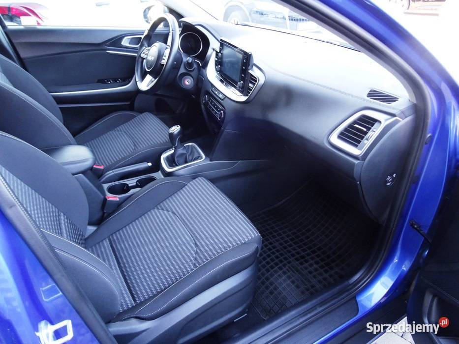 KIA XCEED SUV