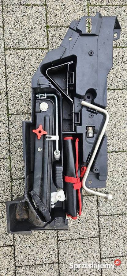 Zestaw kluczy serwisowych BMW E46 lewarek klucze Wykroty sprzedam