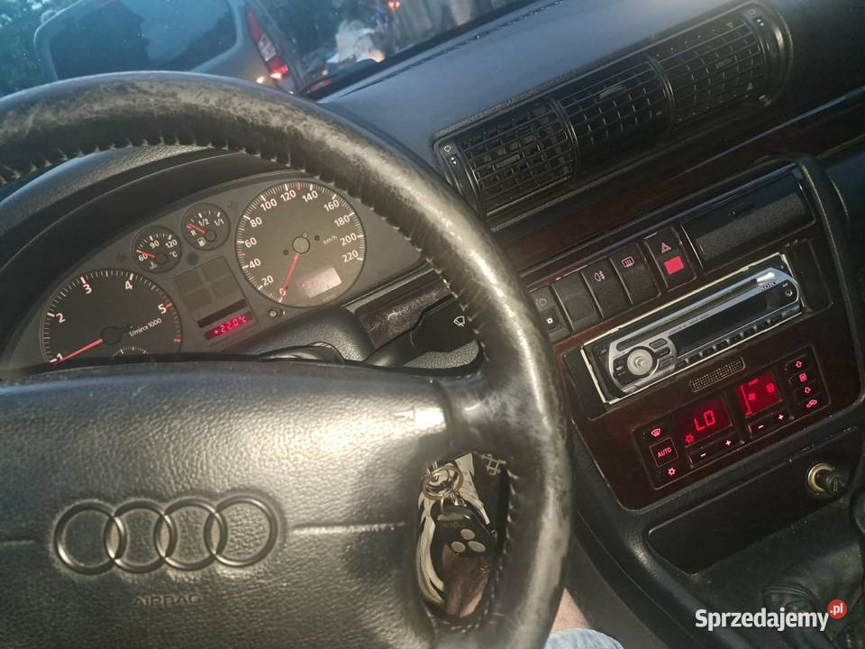 Audi a4b5 19 TDI A4 Złota