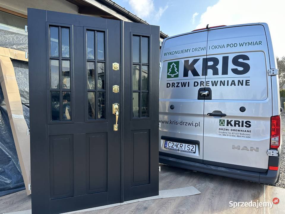 Drzwi zewnętrzne drewniane z klamką schlage NA Grzybno