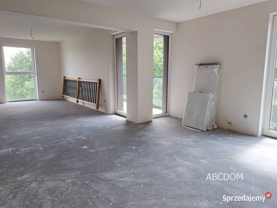 Wieliczka 5 pokoi 9880m2 balkon Piętro 3 małopolskie