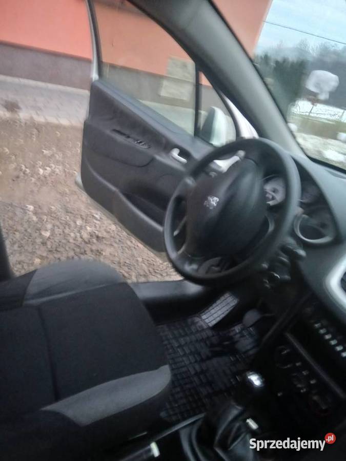 Mam na sprzedaż peugeot 207 Łyczanka