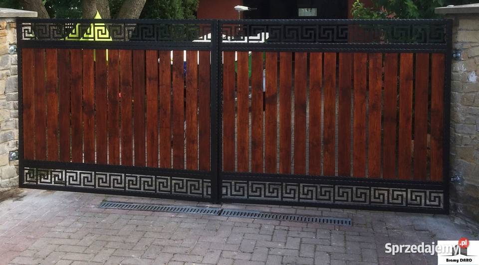 D2 Brama dwuskrzydłowa wjazdowa kuta drewno Bolesławiec