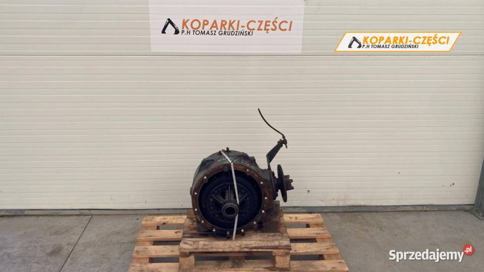 Środkowa obudowa mostu tylnego Holland LB 85 110