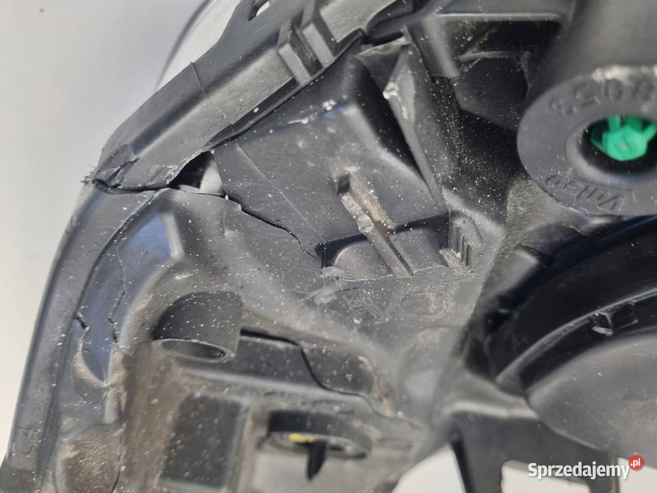 Volvo XC60 1317r LIFT PRZEDNIA LAMPA PRAWA PRAWY Lampy przednie Janów